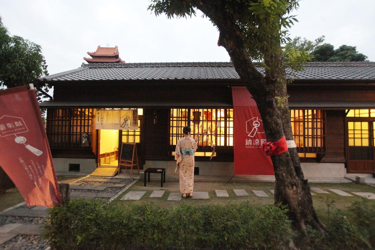 Wide Angle Hostel Tainan Esterno foto